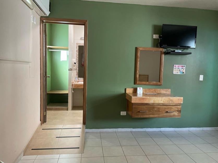 Hotel Santo Domingo Express 比亚埃尔莫萨 外观 照片