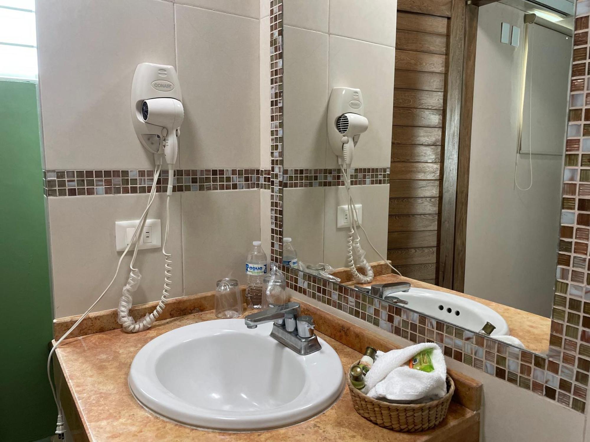 Hotel Santo Domingo Express 比亚埃尔莫萨 外观 照片